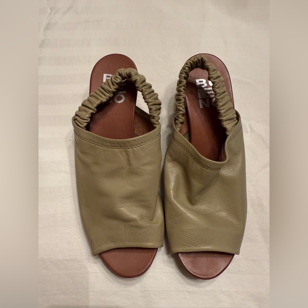 Bueno Olive Leather Mules